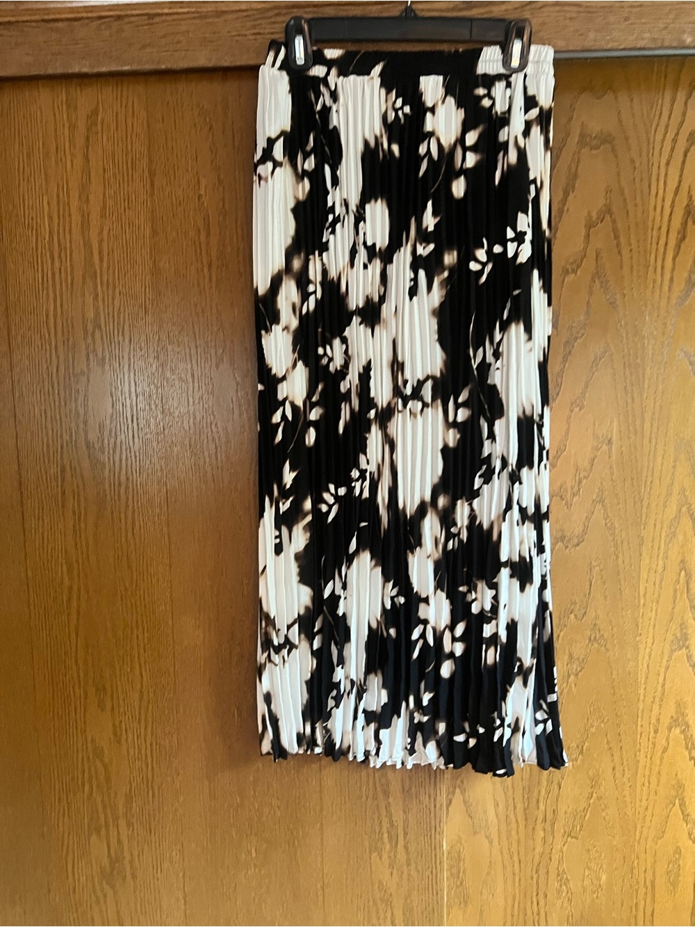 Simply Vera Vera Wang Brown and White Pleated Skirt